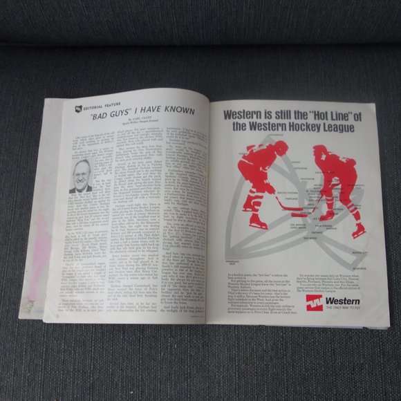 WHL Magazine SL Golden Eagles vs Portland Buckaroos Thursday December 9 1971 - Picture 9 of 16